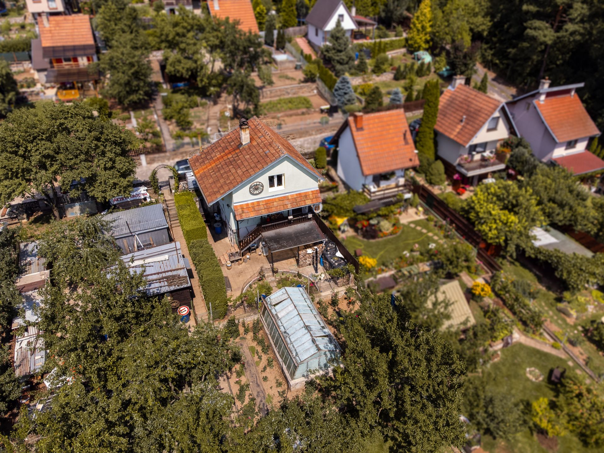 Zděná chata se zahradou Hradčany u Tišnova